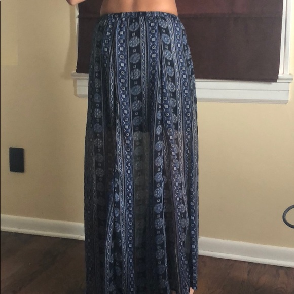 Hollister maxi skirt - Picture 2 of 4